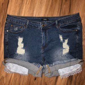 MsShe high waisted distressed shorts